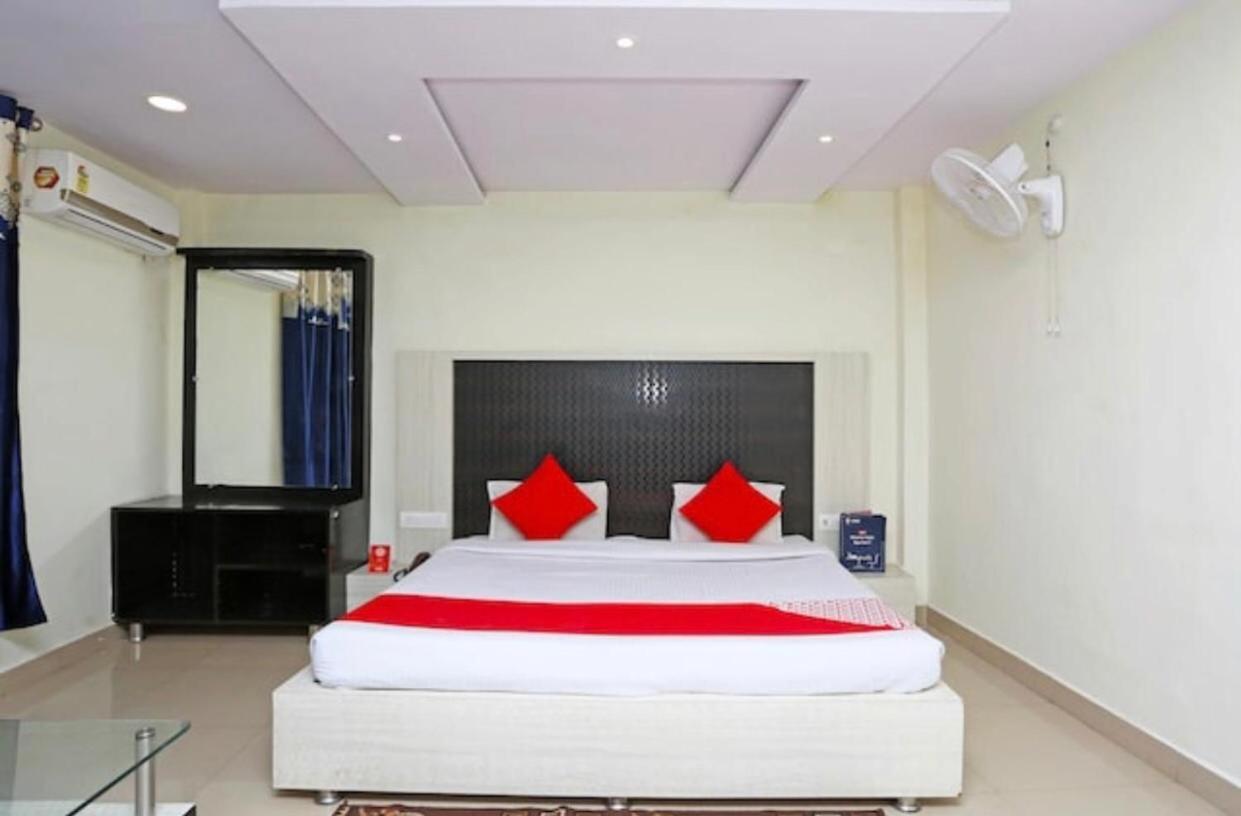 Hotel Payal & Restaurent Pachmarhī Zewnętrze zdjęcie