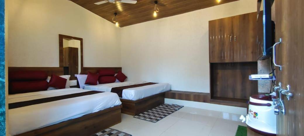 Hotel Payal & Restaurent Pachmarhī Zewnętrze zdjęcie