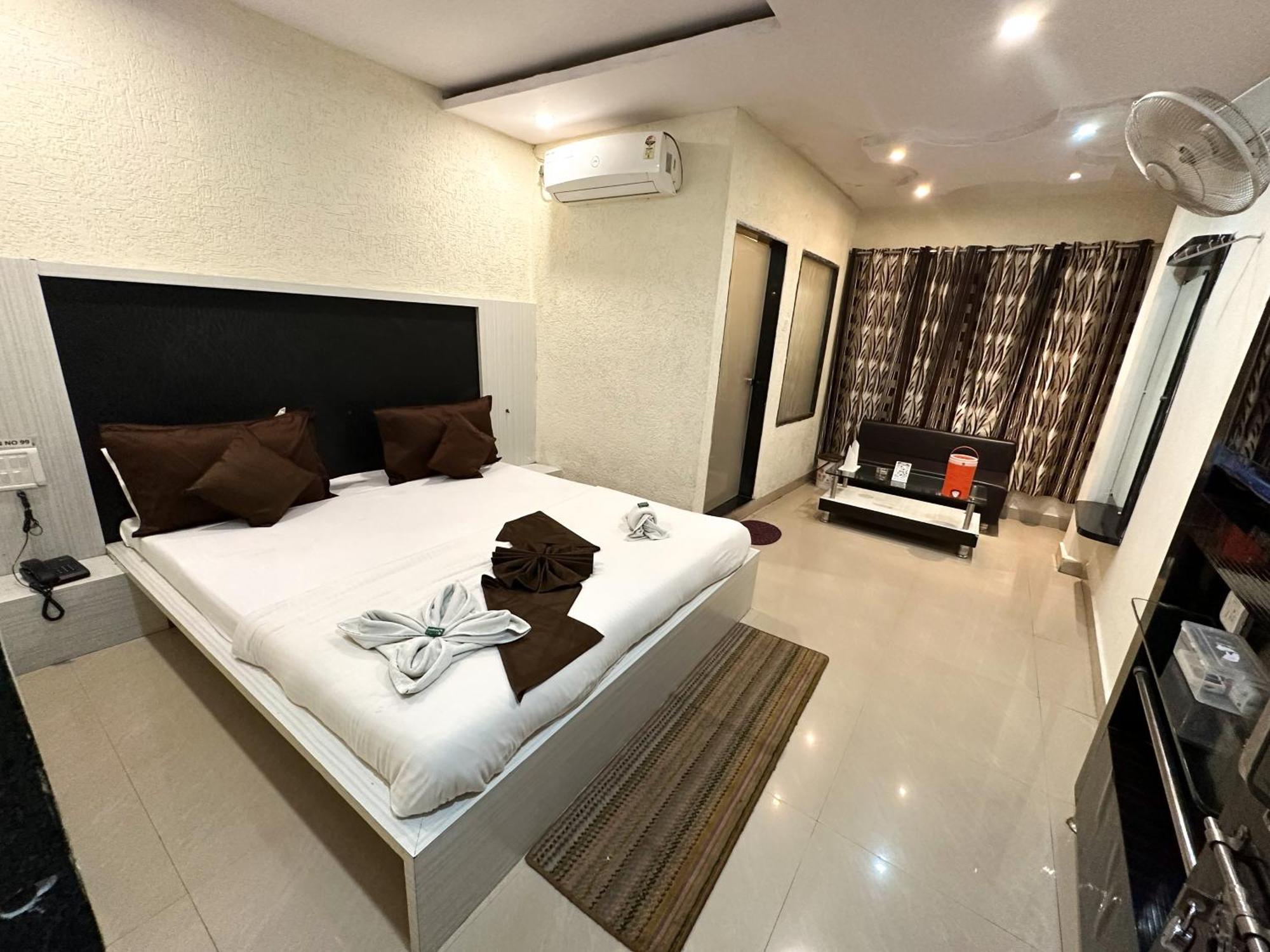 Hotel Payal & Restaurent Pachmarhī Zewnętrze zdjęcie